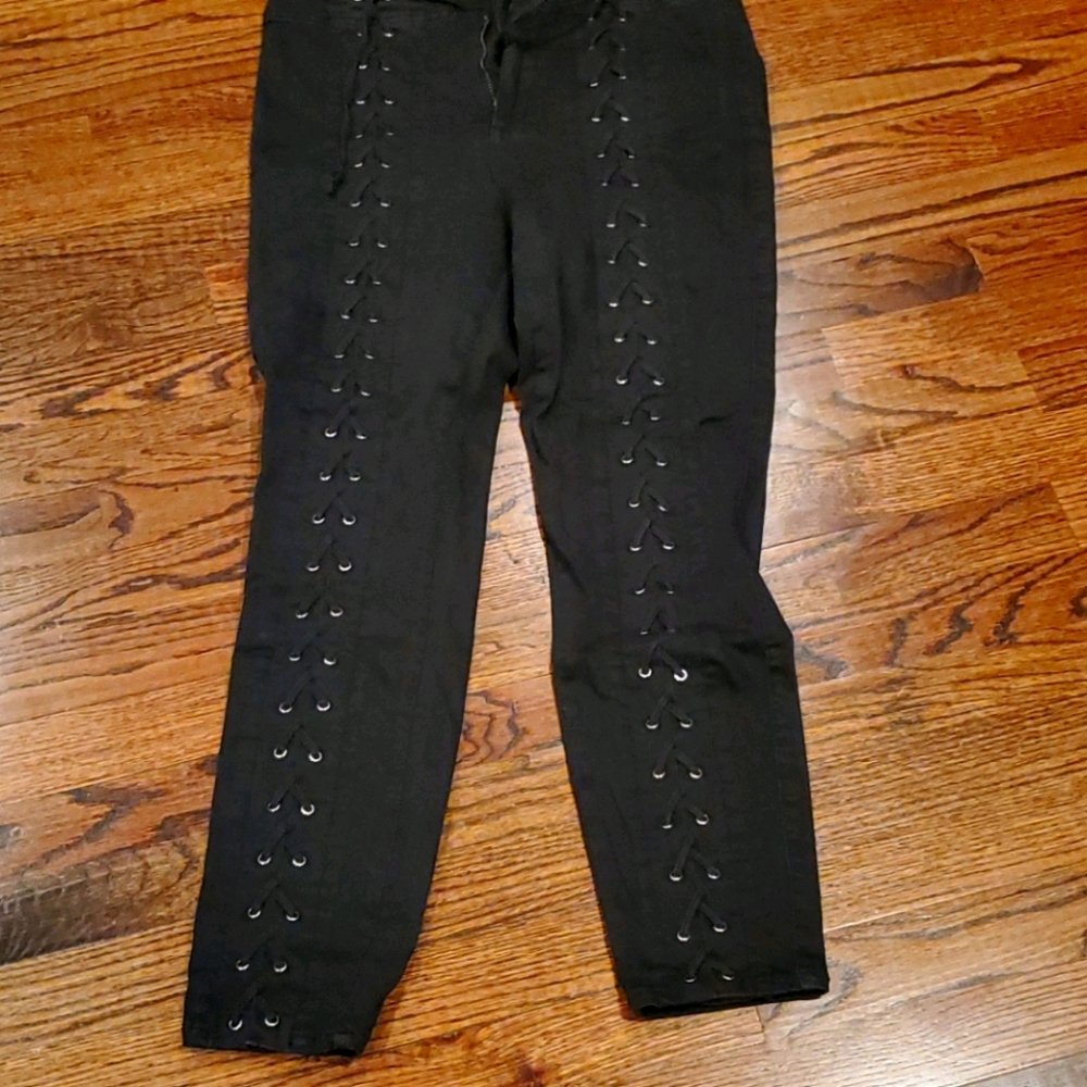 Tied front black pants